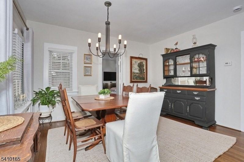 2 Maysenger Rd - Photo 4 of 28