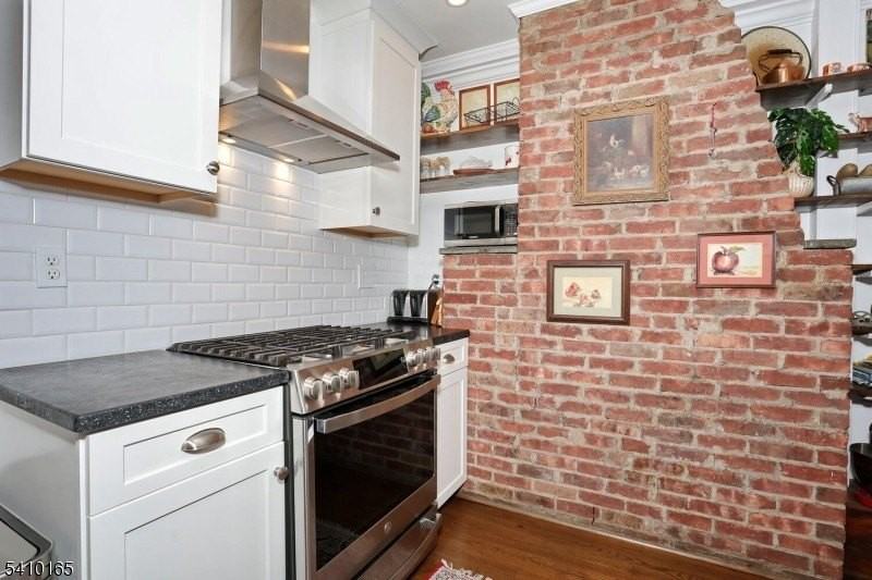 2 Maysenger Rd - Photo 7 of 28