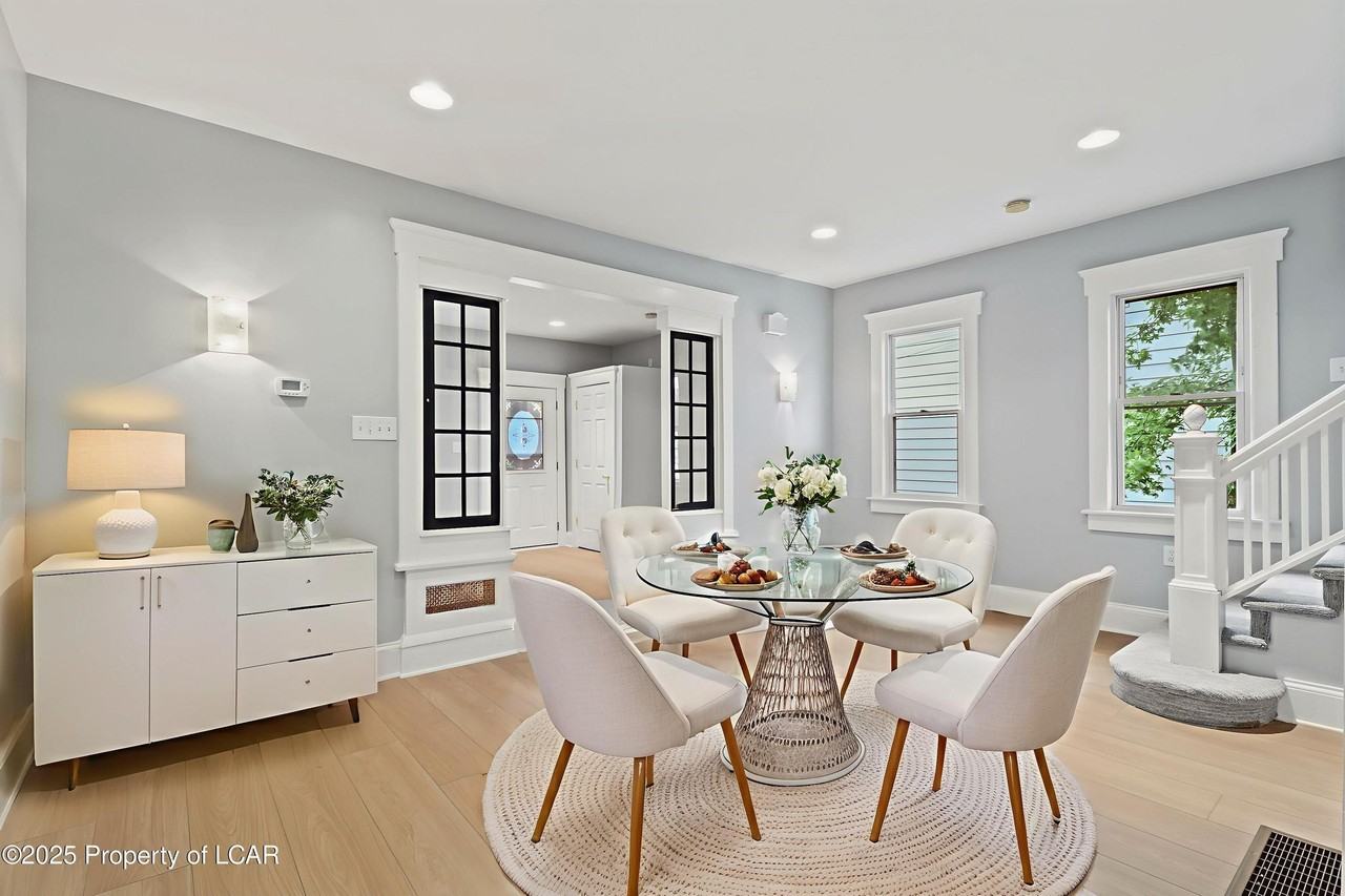 92 W Pettebone St - Photo 6 of 35