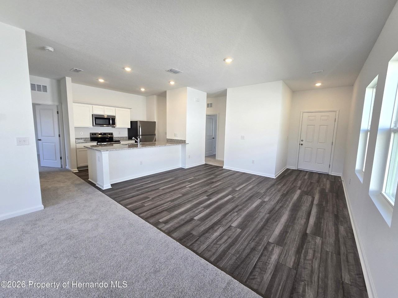 12101 Kelly Ann Loop - Photo 2 of 19