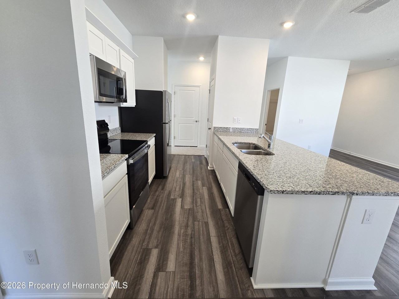 12101 Kelly Ann Loop - Photo 4 of 19