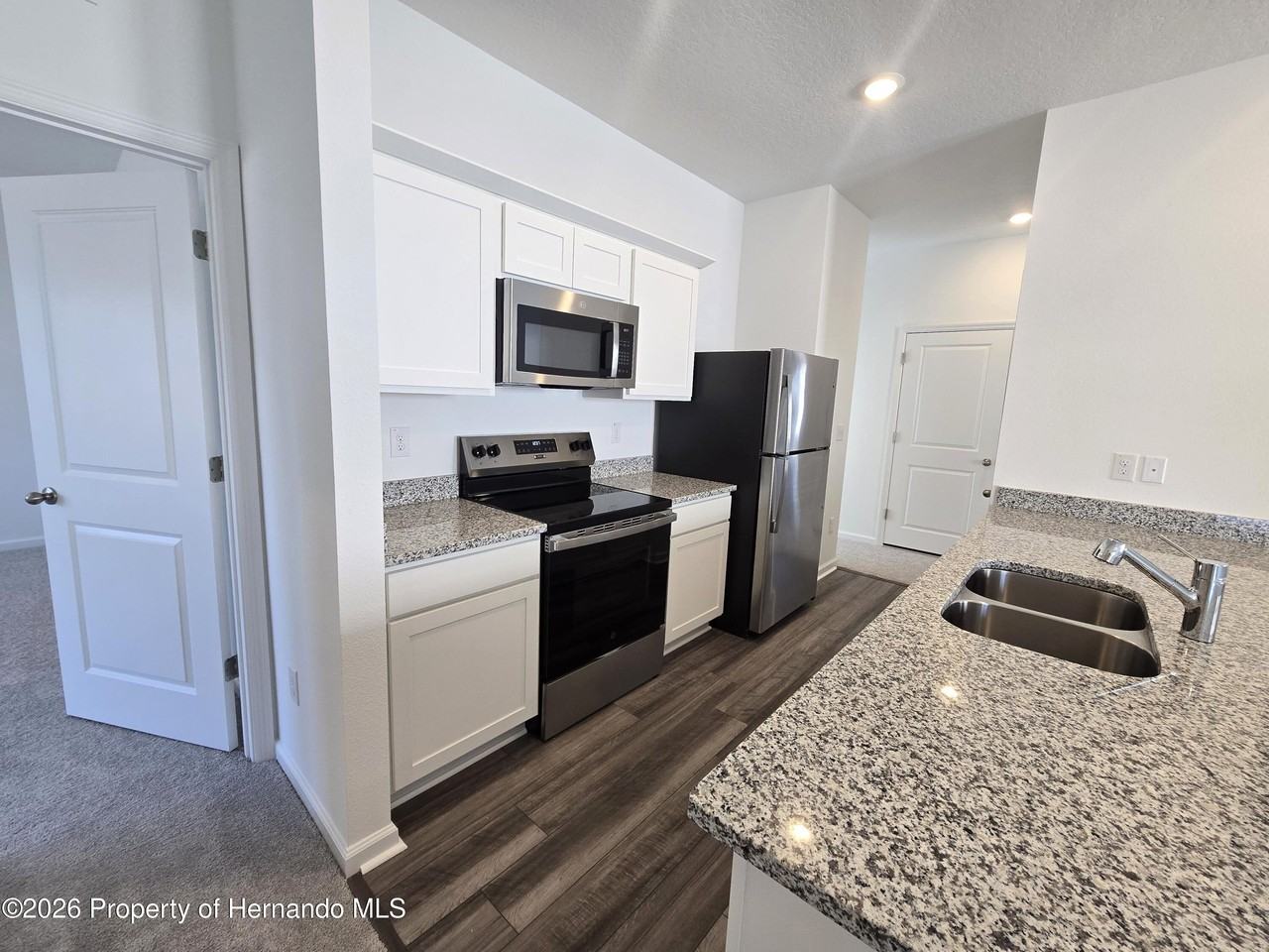 12101 Kelly Ann Loop - Photo 5 of 19