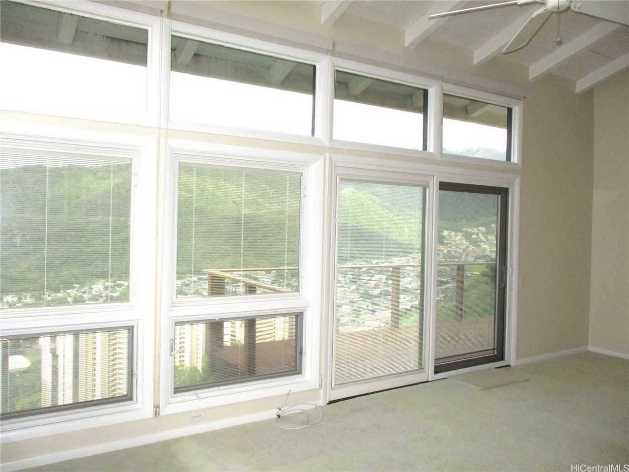 926 Kaahue St - Photo 6 of 21