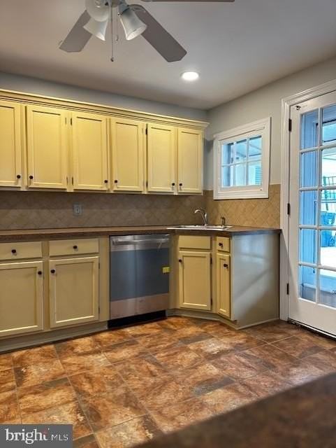 1912 W 14th St - Photo 7 of 18