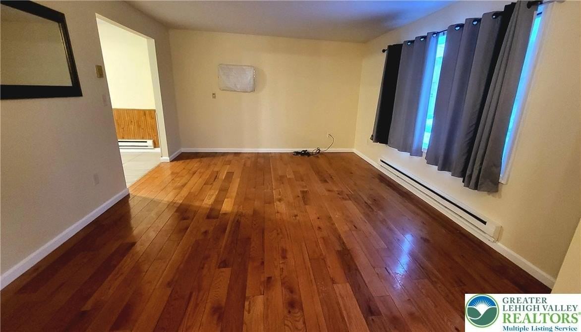 716 E Allen St - Photo 2 of 12