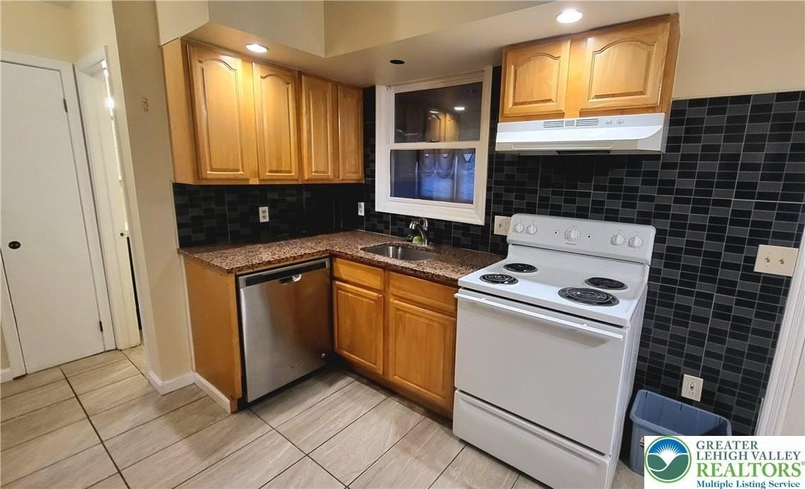 716 E Allen St - Photo 7 of 12