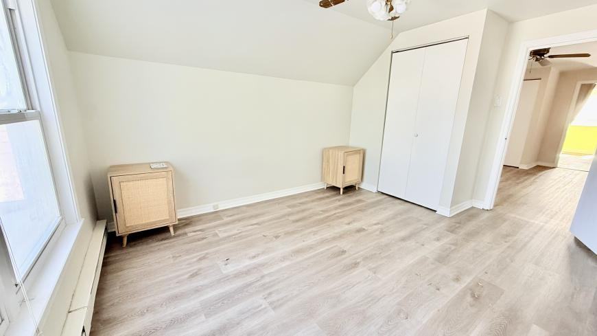 5843 W Warwick Ave - Photo 7 of 10