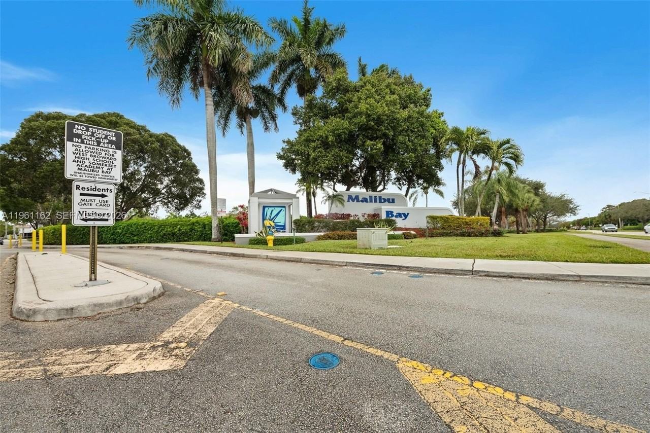 20807 Nw 3rd Ct #2807 - Photo 2 of 31