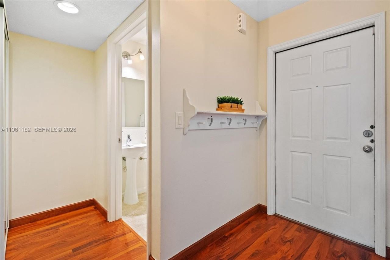 20807 Nw 3rd Ct #2807 - Photo 4 of 31