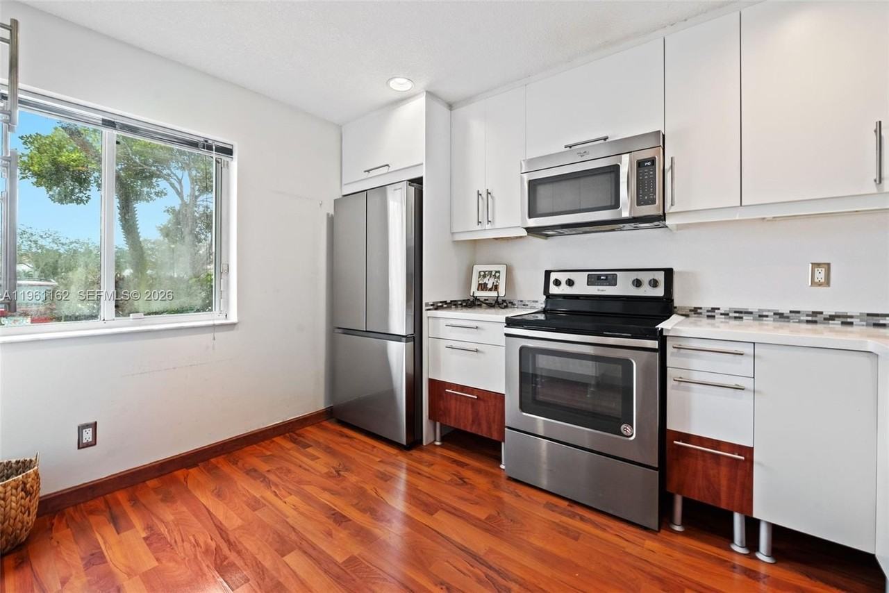 20807 Nw 3rd Ct #2807 - Photo 6 of 31