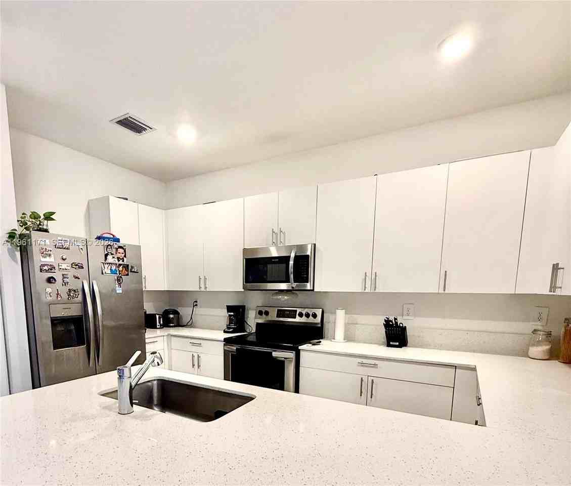 11787 Sw 246th Ter #246 - Photo 3 of 10