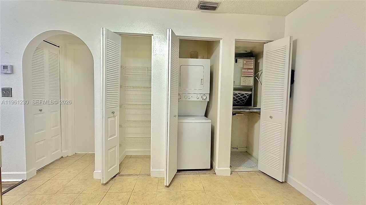 10135 W Sunrise Blvd #304 - Photo 7 of 41