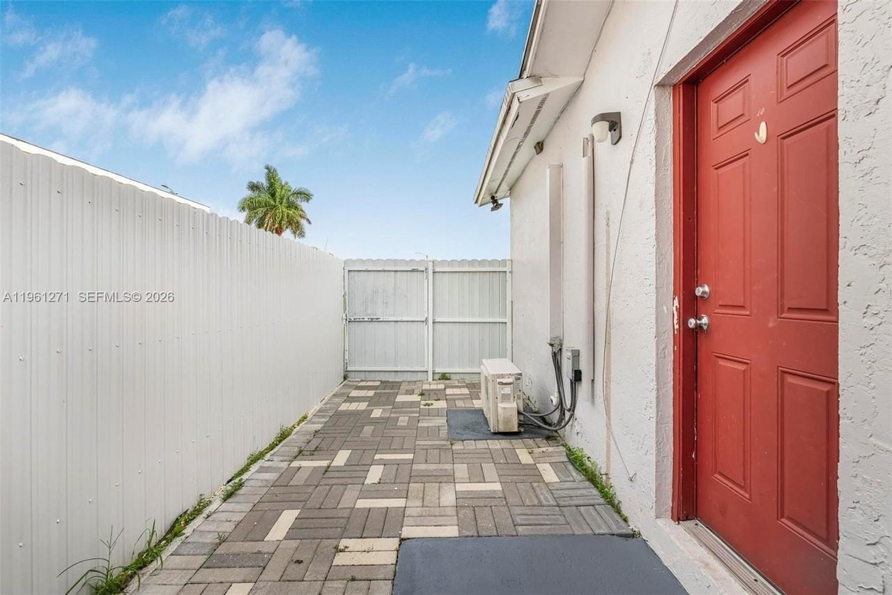 12426 Sw 259th St #A - Photo 7 of 8