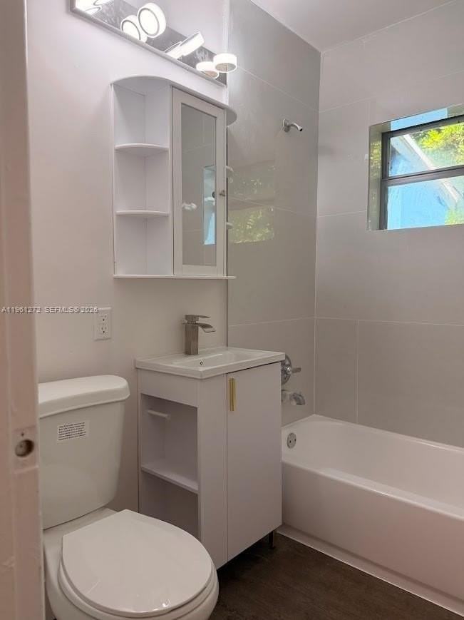 3021 Nw 17th St #3021 - Photo 4 of 6