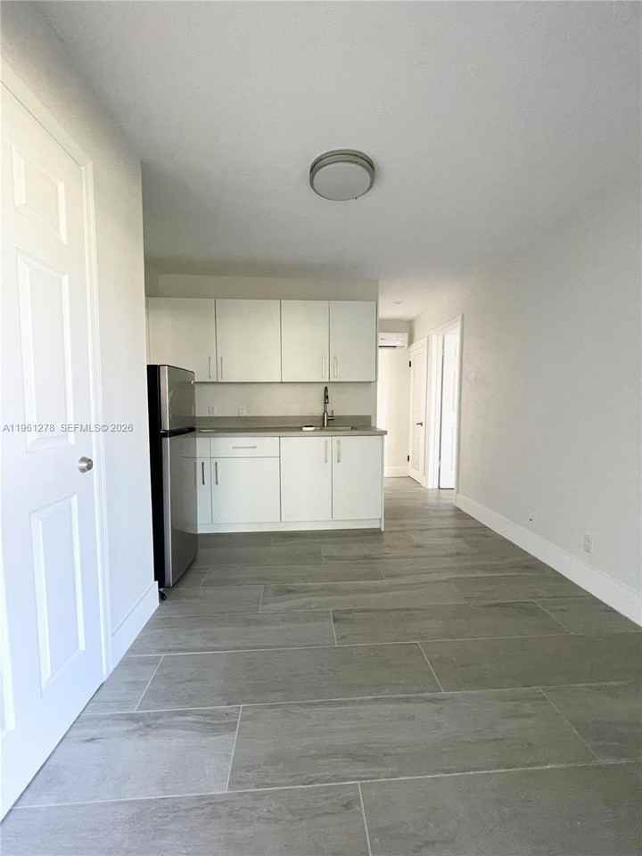 7013 Nw 95th Ter #7013 - Photo 2 of 8