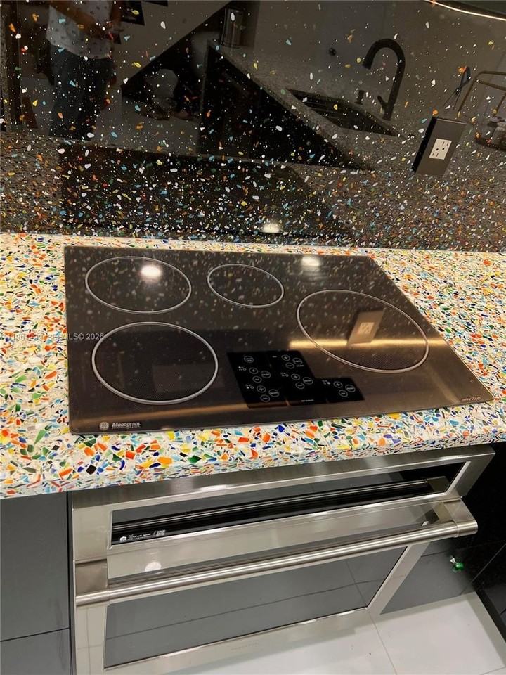 3756 Ne 167th St #44 - Photo 6 of 28