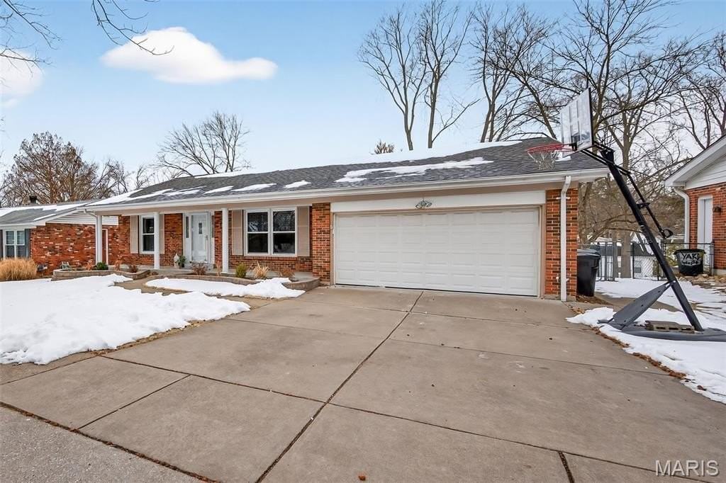 1203 Dorne Dr - Photo 2 of 49