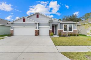 featured image of 2398 Greenwood Oak Dr