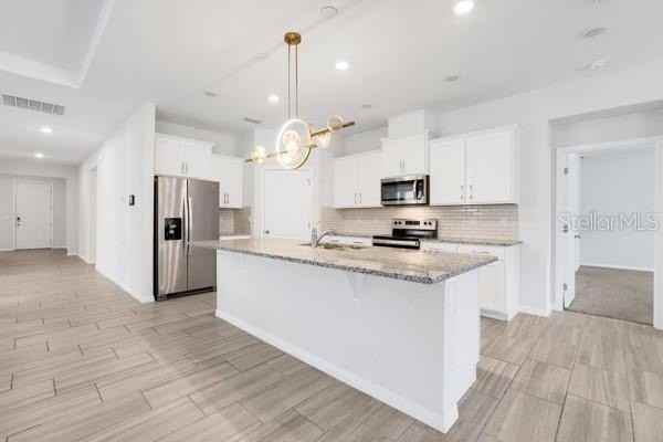 2398 Greenwood Oak Dr - Photo 5 of 31