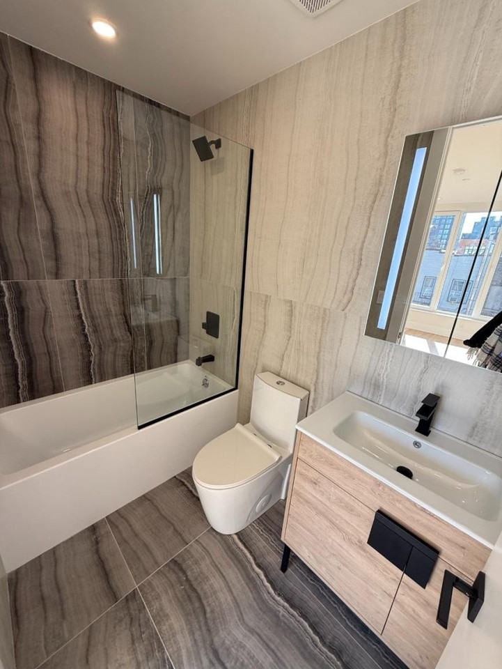 96 Moore St - Photo 6 of 10