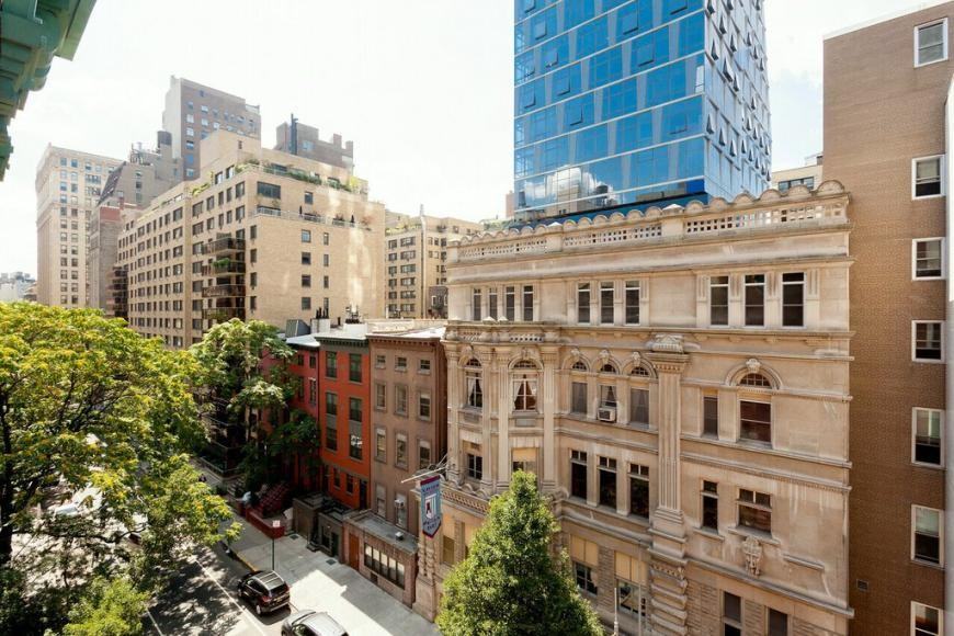 27 W 16th St - Photo 7 of 10