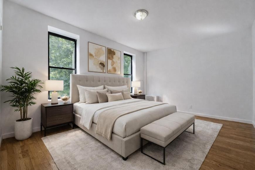 44 Bennett Ave - Photo 3 of 8