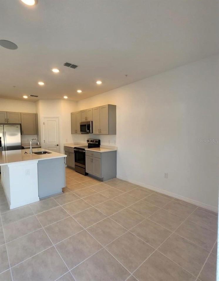 4580 Calvary Way - Photo 7 of 28