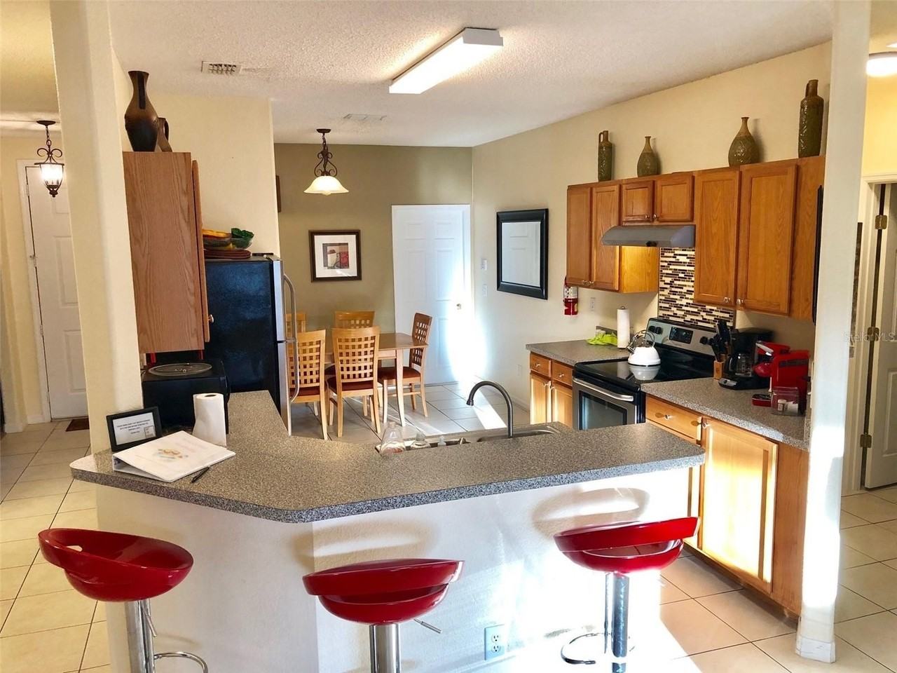 655 Knollwood Dr - Photo 5 of 24