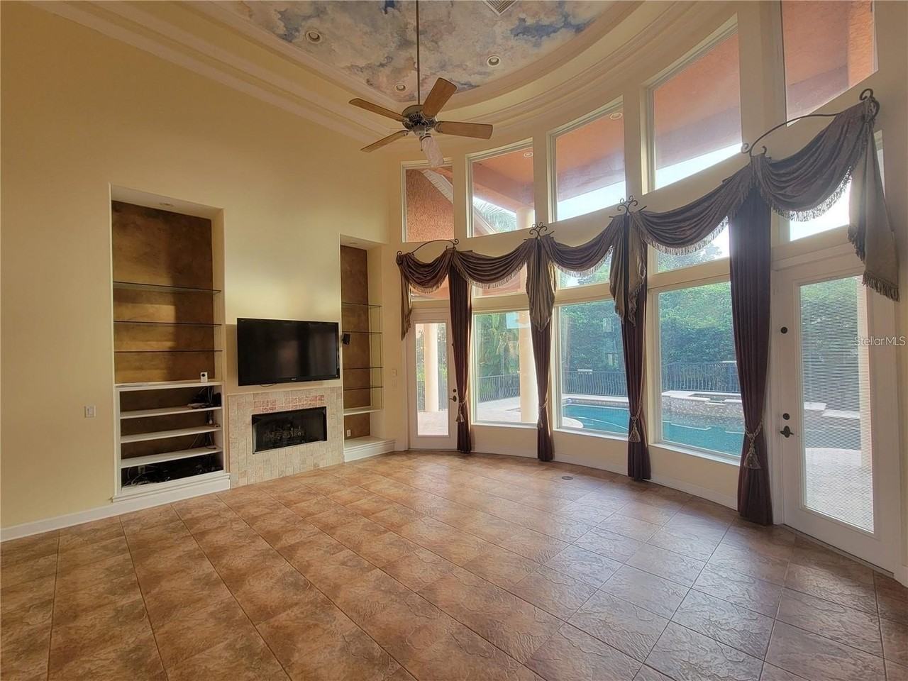 10209 Thurston Groves Blvd - Photo 6 of 50