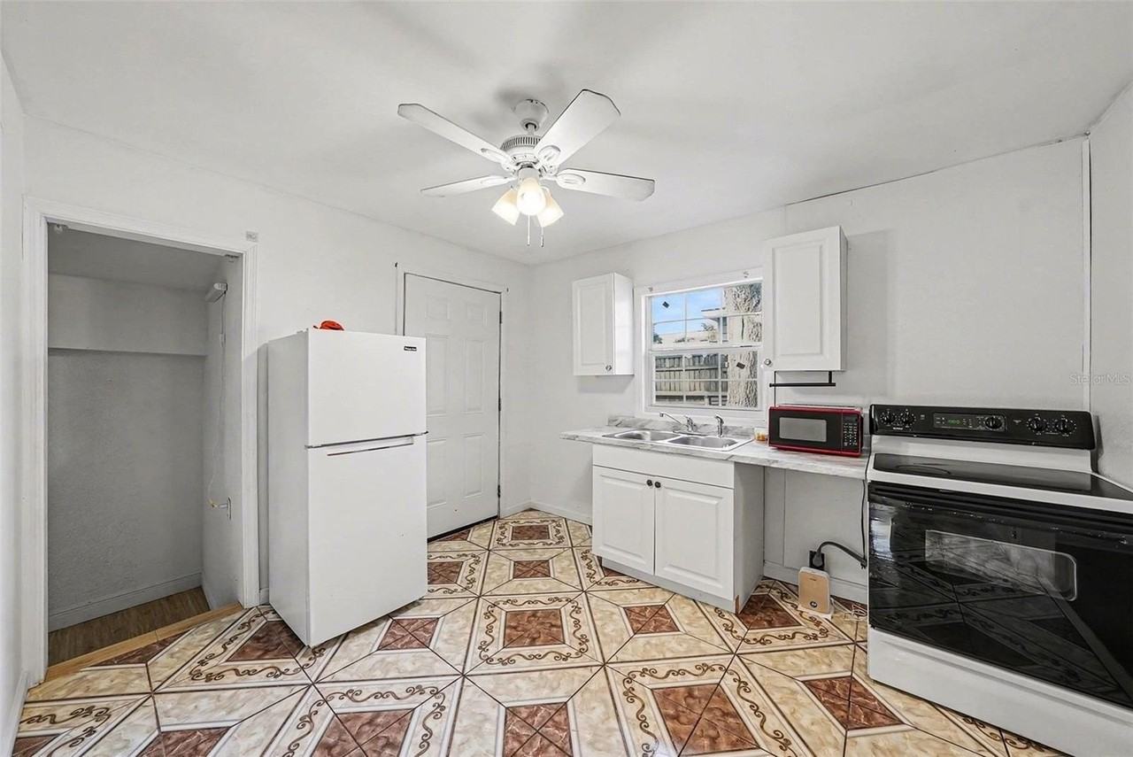 816 W Minnehaha St #B - Photo 5 of 18