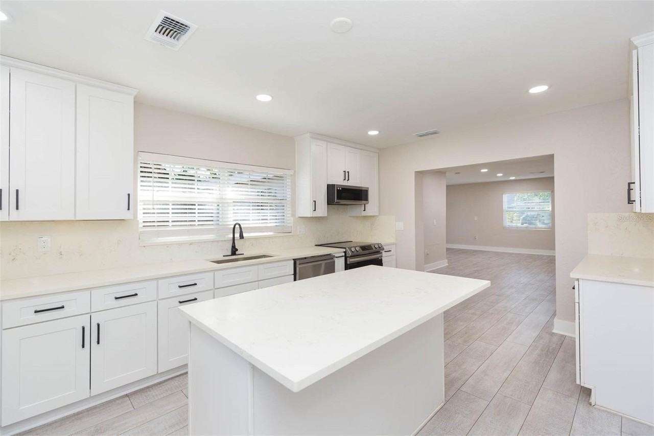 4203 W Oklahoma Ave - Photo 6 of 24