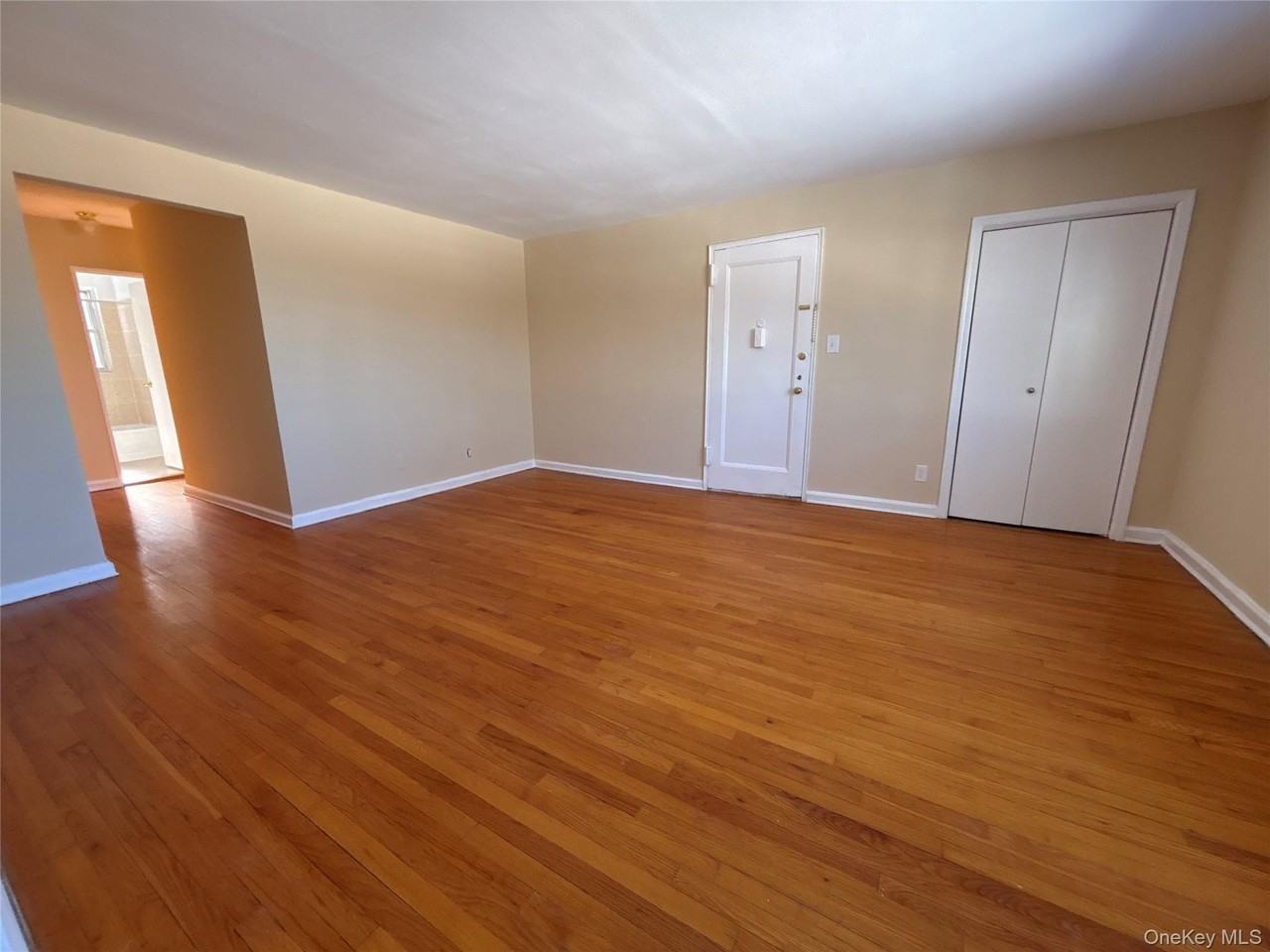 25 Dolphin Grn Apt G2c #G2C - Photo 5 of 20