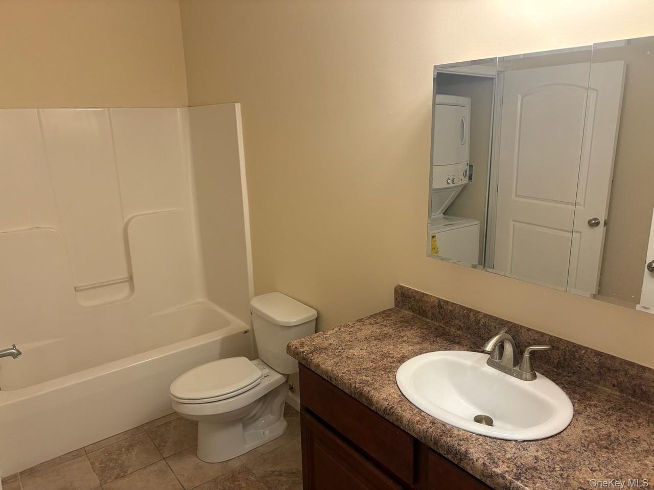 37 North St Unit 201 #201-2ndFL - Photo 5 of 8