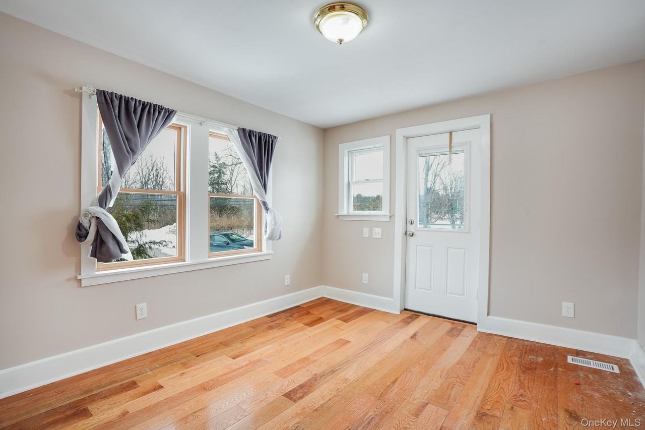 18 Ketcham Dr - Photo 7 of 29