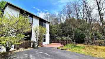 featured image of 52 Medallion Rd