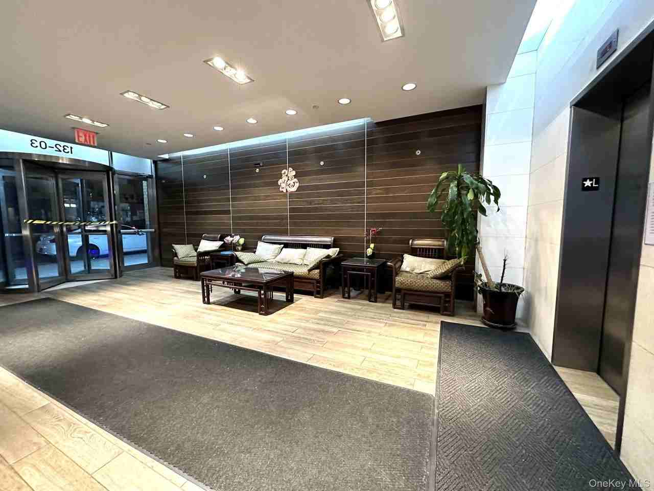 13203 Sanford Ave Apt 7e #7E - Photo 5 of 16