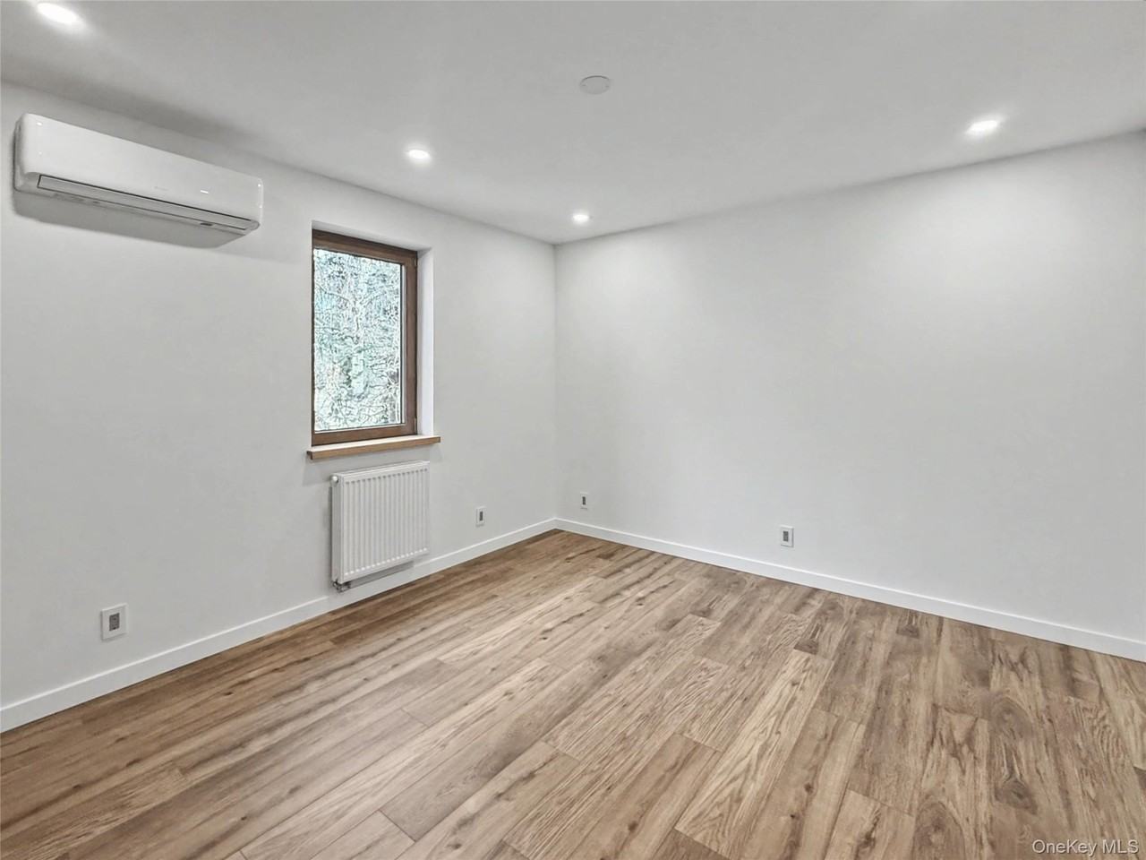 7111 72nd St Unit 2 #2 - Photo 6 of 8