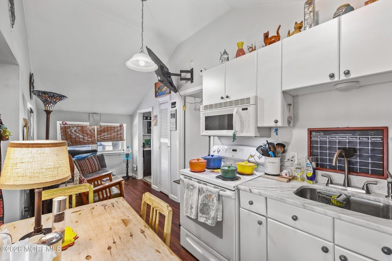 321 Park Place Ave Rear C #C - Photo 3 of 16