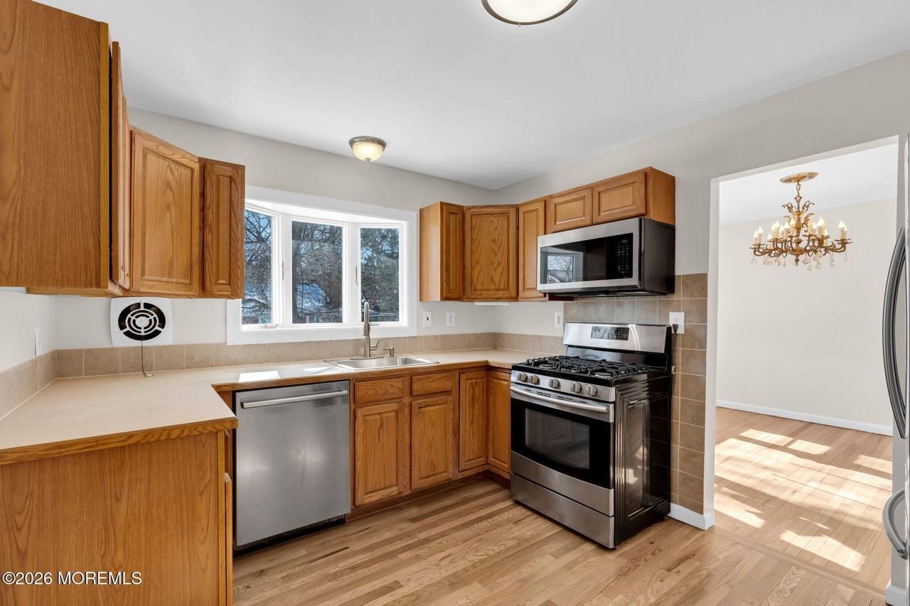 7 Klein St - Photo 6 of 25