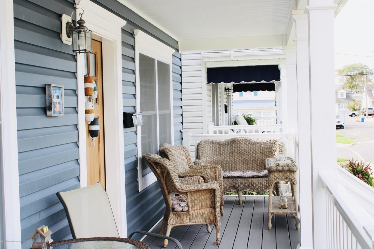 1402 C St - Photo 3 of 25