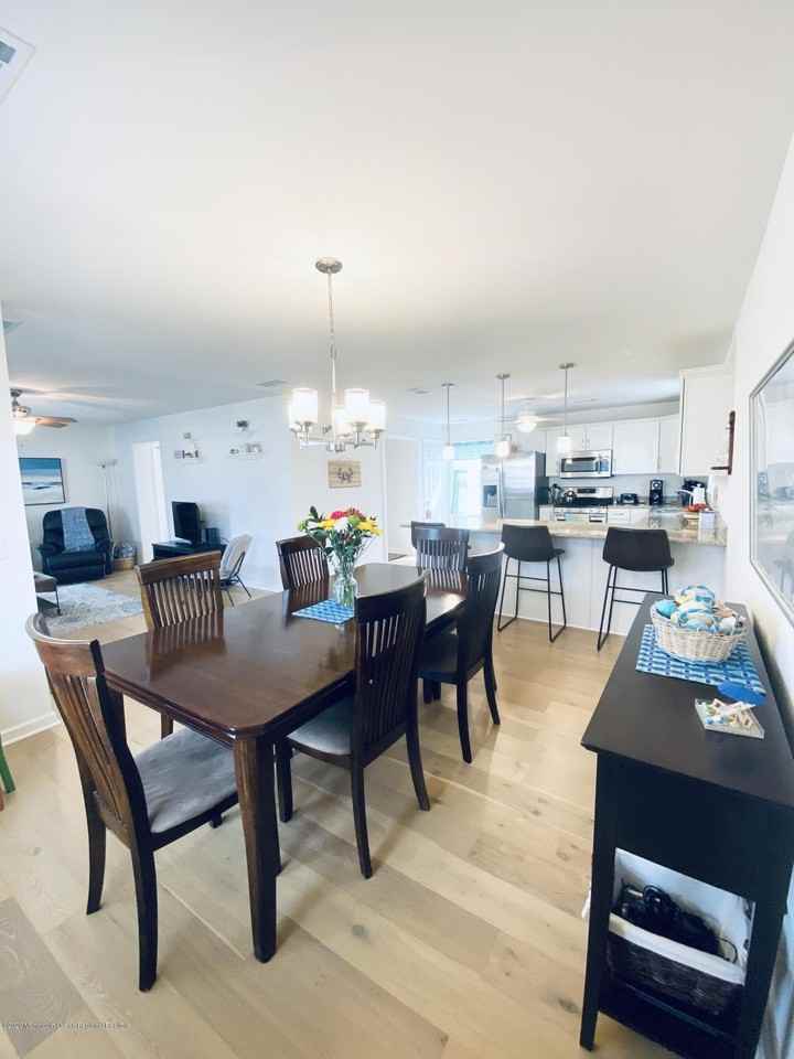 1402 C St - Photo 5 of 25