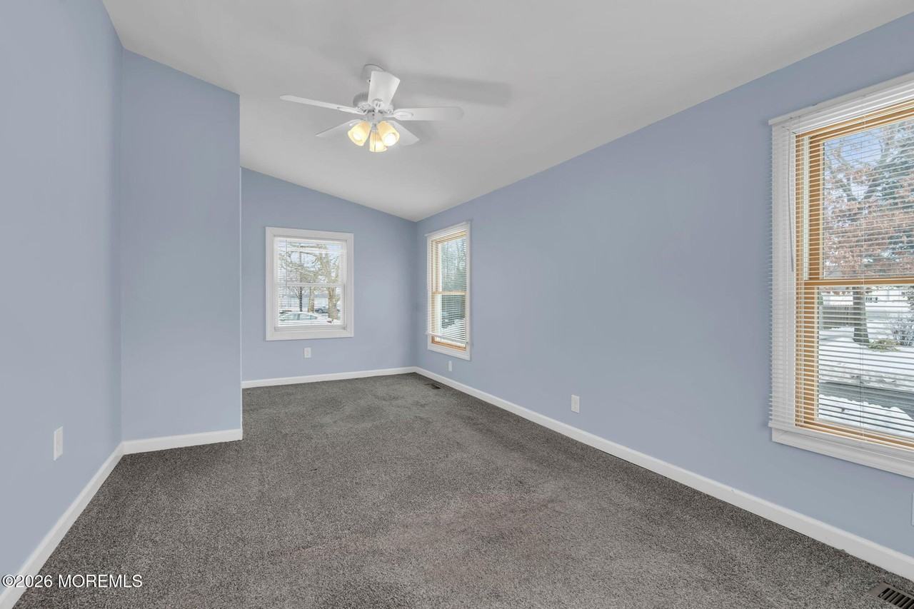 1208 Pine Tree Way unit: Front House - Photo 6 of 19