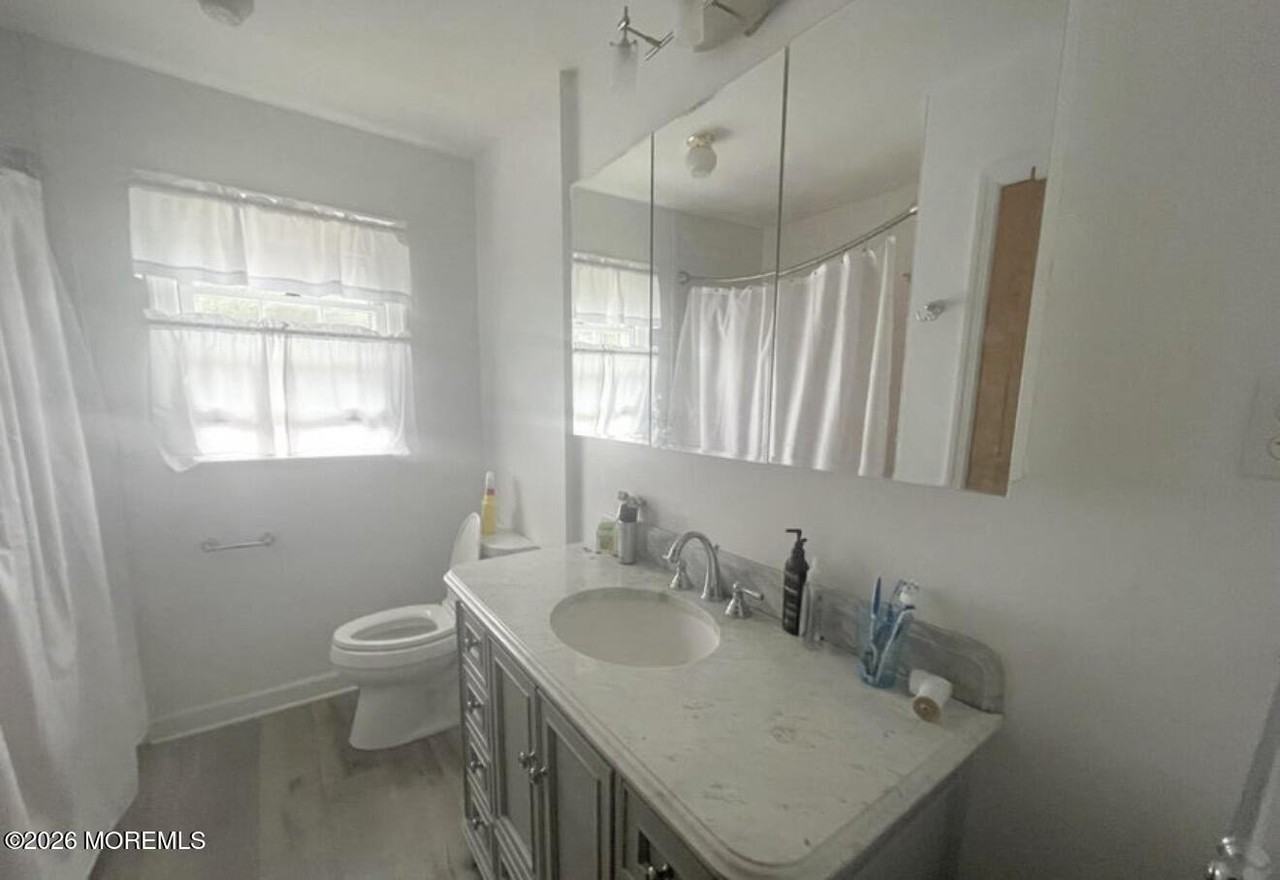 33 Parker Rd - Photo 5 of 14