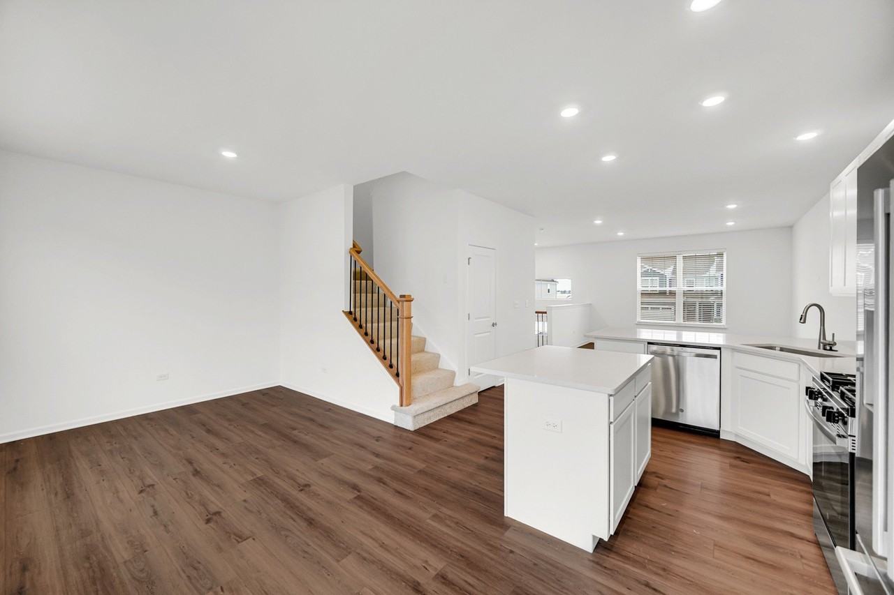 25712 W Yorkshire Dr - Photo 6 of 24