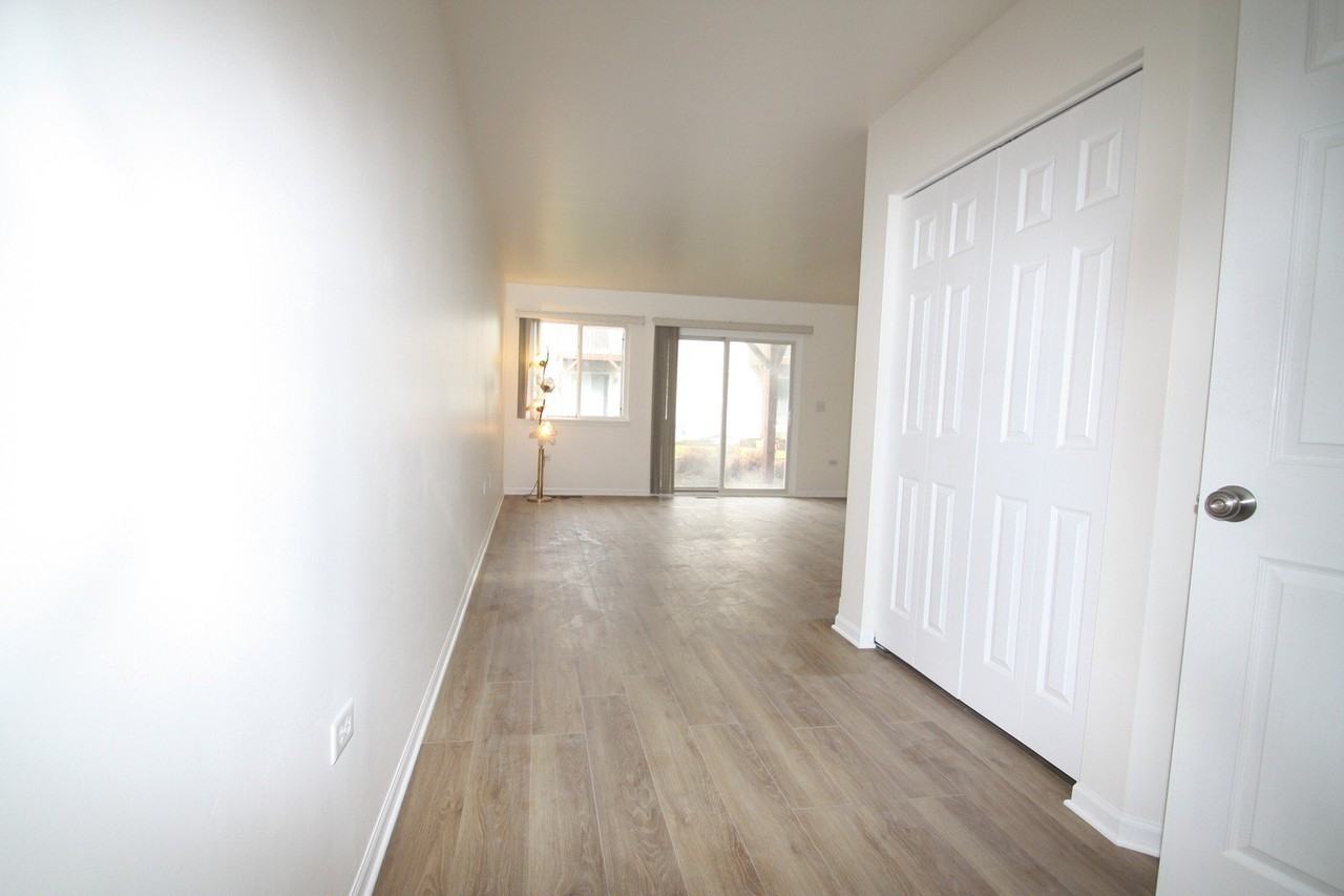 2969 Saganashkee Ln - Photo 4 of 23