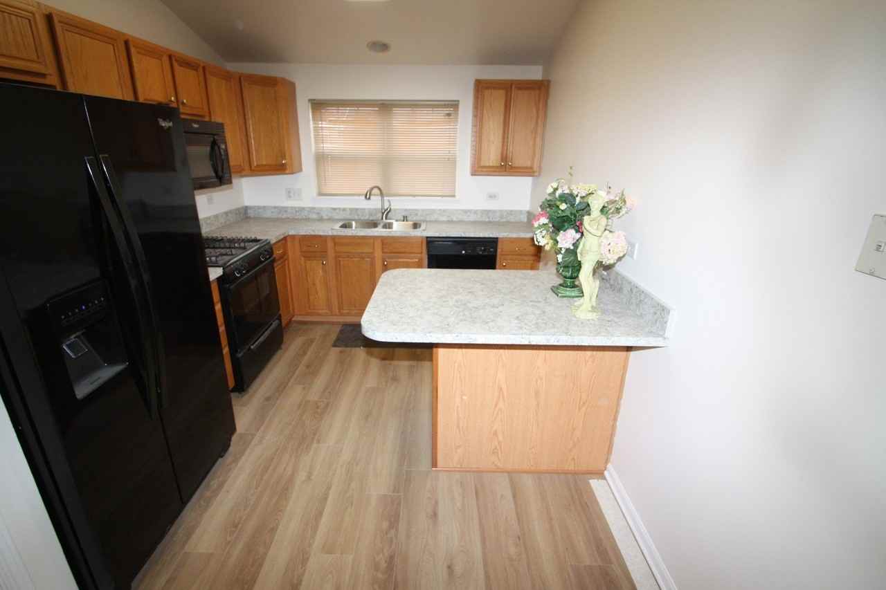 2969 Saganashkee Ln - Photo 6 of 23