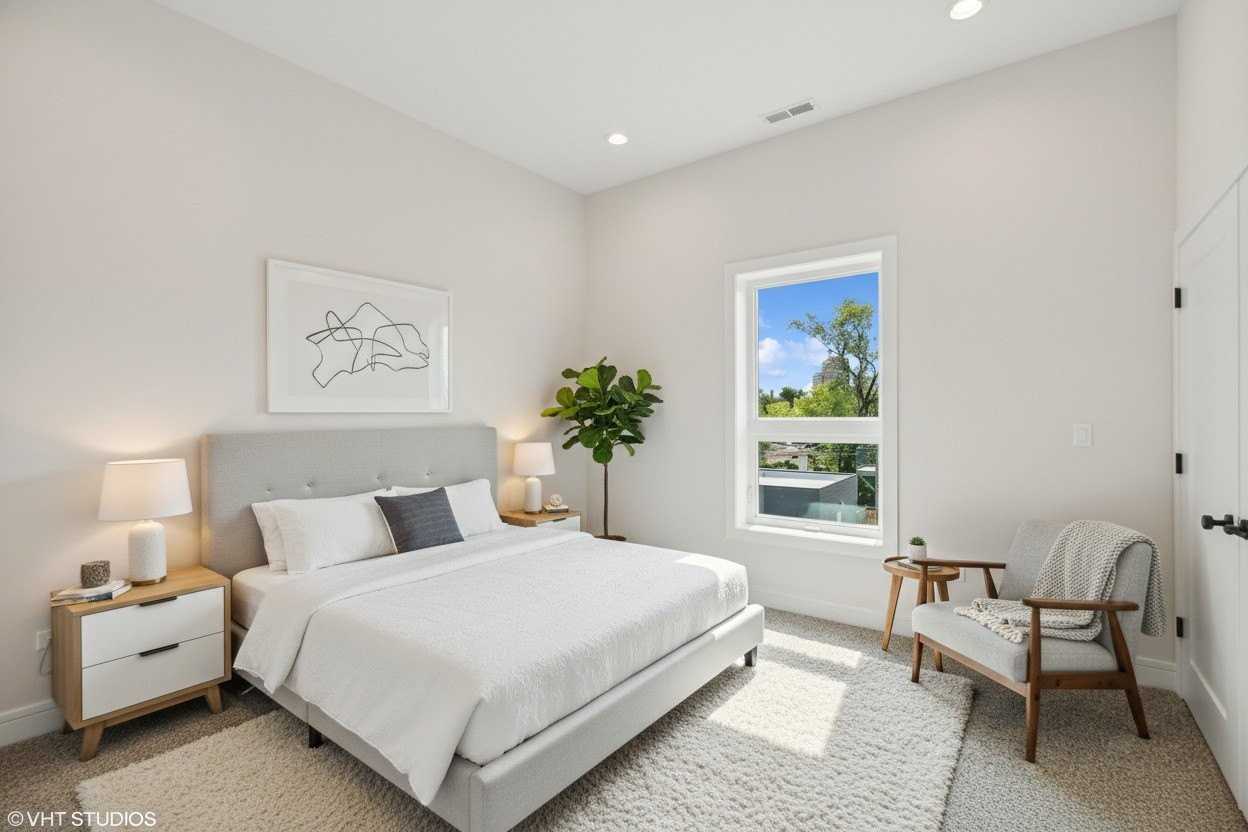 3715 S Giles Ave Unit 2 #2 - Photo 5 of 12