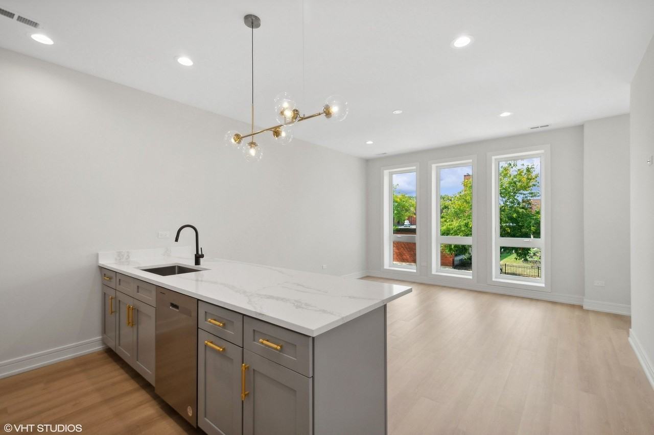 3715 S Giles Ave Unit 2 #2 - Photo 6 of 12