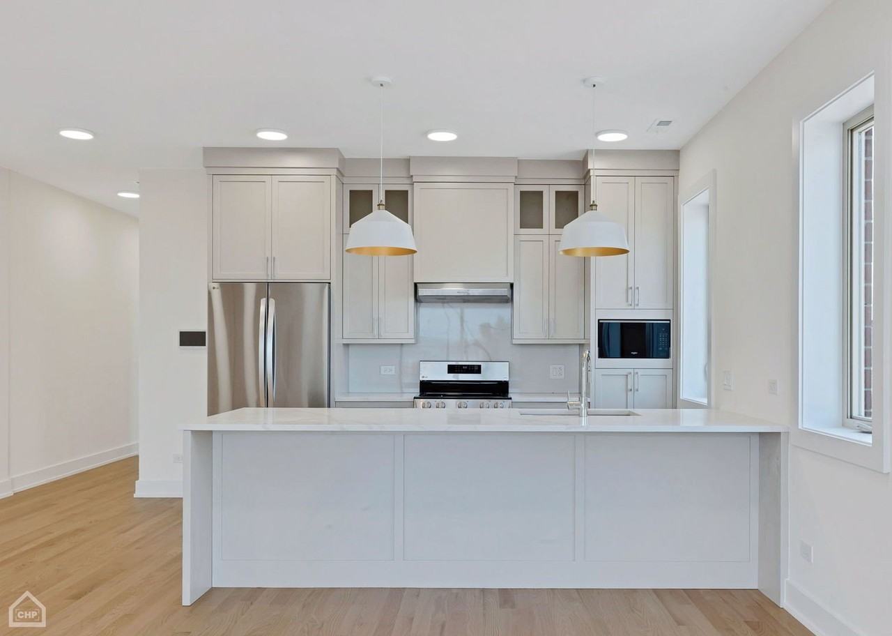 3545 W Belmont Ave Unit 4 #4 - Photo 2 of 16