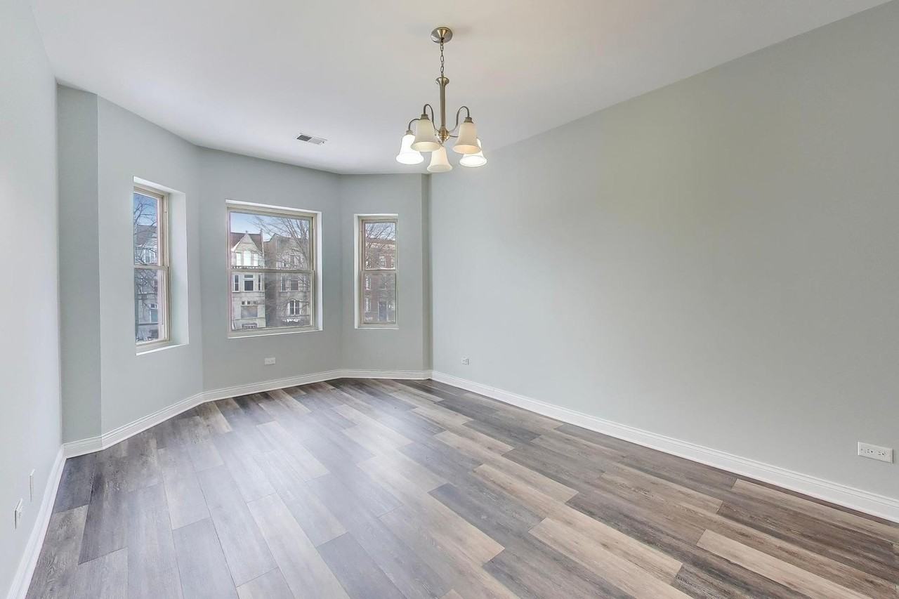 5938 S Indiana Ave Apt 2 #2 - Photo 2 of 17